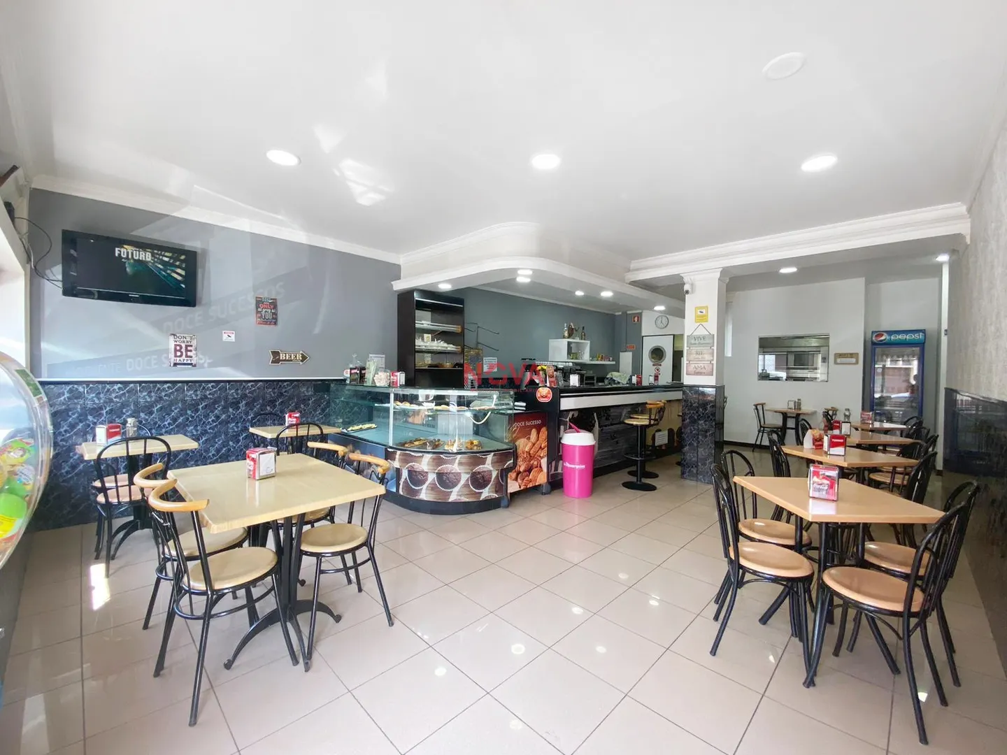 Bar/Restaurante T0 - Ermesinde, Valongo, Porto - Miniatura: 1/9