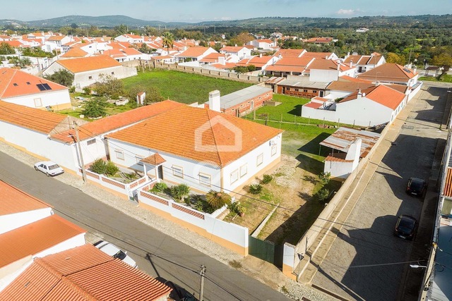 Moradia > T6 - Vila Nova da Baronia, Alvito, Beja - Imagem grande