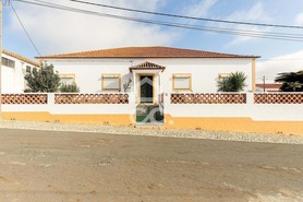 Moradia > T6 - Vila Nova da Baronia, Alvito, Beja - Miniatura: 43/59