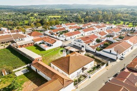 Moradia > T6 - Vila Nova da Baronia, Alvito, Beja - Miniatura: 48/59