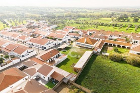 Moradia > T6 - Vila Nova da Baronia, Alvito, Beja - Miniatura: 58/59