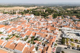 Moradia - Nossa Senhora da Concei��o e S�o Bartolomeu, Vila Vi�osa, �vora - Miniatura: 64/65