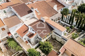 Moradia - Nossa Senhora da Concei��o e S�o Bartolomeu, Vila Vi�osa, �vora - Miniatura: 61/65