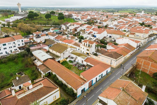 Armaz�m T0 - Reguengos de Monsaraz, Reguengos de Monsaraz, �vora - Imagem grande