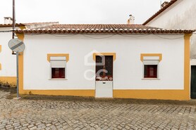 Moradia T3 - S�o Man�os, �vora, �vora