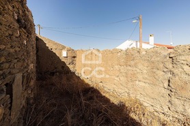 Moradia T2 - Alcaria Ruiva, M�rtola, Beja - Miniatura: 16/37