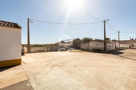 Moradia T2 - Alcaria Ruiva, M�rtola, Beja - Miniatura: 12/31