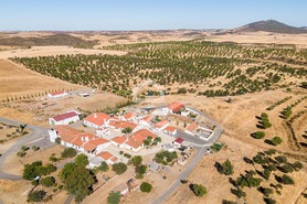 Moradia T2 - Alcaria Ruiva, M�rtola, Beja - Miniatura: 27/31