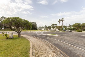 Apartamento T2 - Carvalhal, Gr�ndola, Set�bal - Miniatura: 73/74