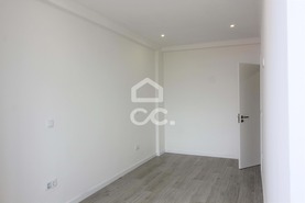 Apartamento T2 - Arrentela, Seixal, Set�bal - Miniatura: 3/14
