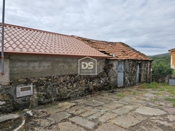 Moradia T4 - Gosende, Castro Daire, Viseu - Miniatura: 13/21