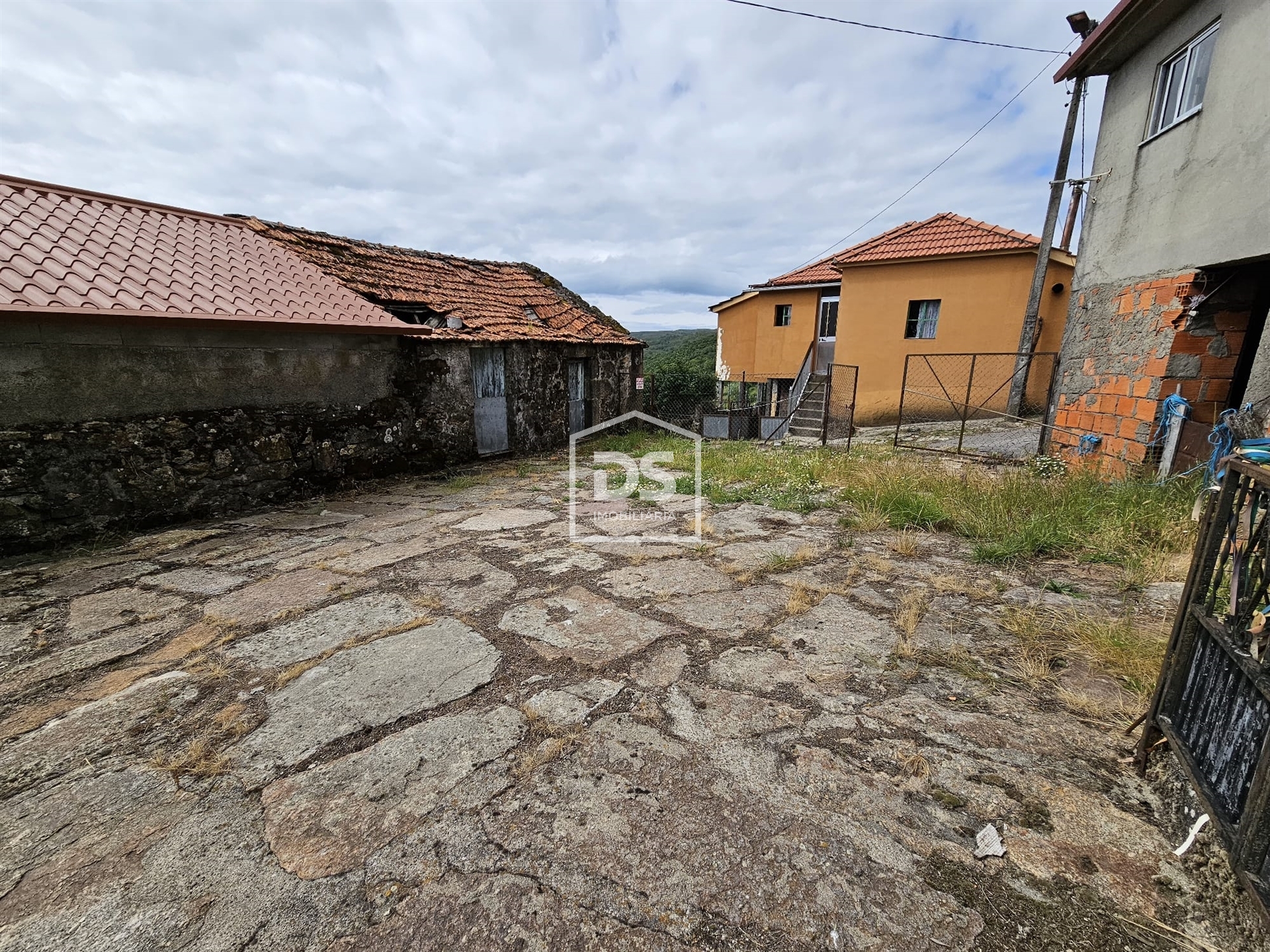 Moradia T4 - Gosende, Castro Daire, Viseu - Miniatura: 21/24