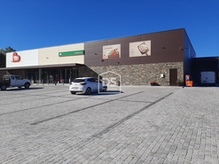 Com�rcio T0 - S�o Jo�o da Pesqueira, S�o Jo�o da Pesqueira, Viseu - Miniatura: 6/24