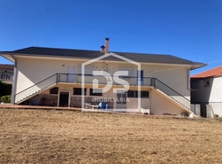 Apartamento T6 - So Martinho das Chs, Armamar, Viseu