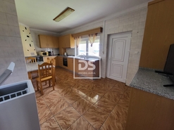 Moradia T6 - S�o Martinho das Ch�s, Armamar, Viseu - Miniatura: 3/22