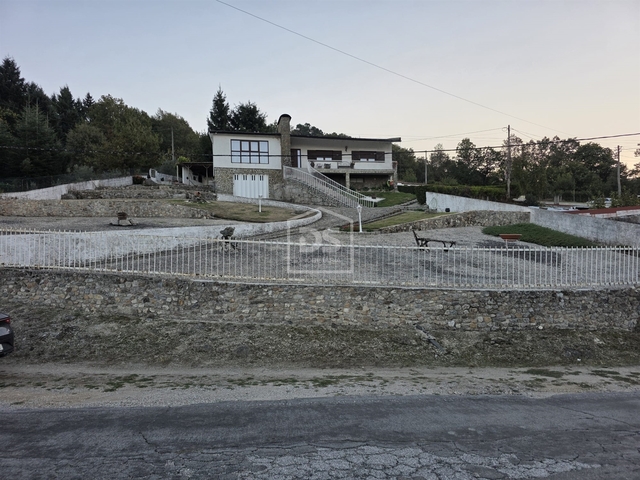 Moradia T4 - Bigorne, Lamego, Viseu - Imagem grande