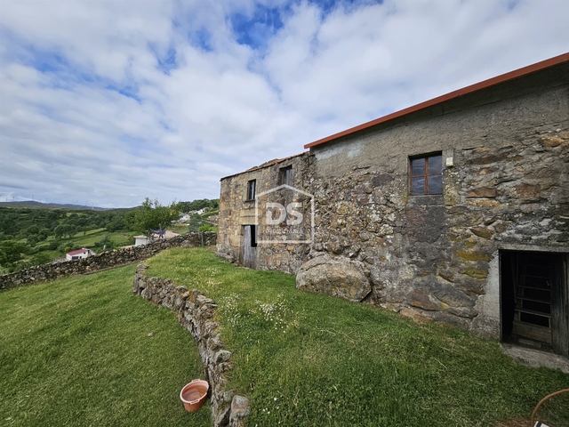 Quinta T0 - Lousa, Torre de Moncorvo, Bragan�a - Imagem grande