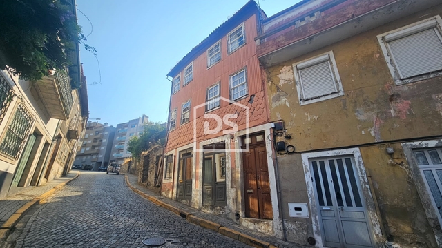 Moradia > T6 - Peso da Rgua, Peso da Rgua, Vila Real - Imagem grande