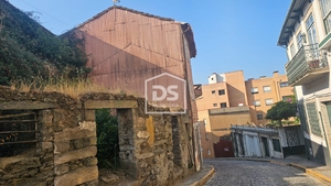 Moradia > T6 - Peso da Rgua, Peso da Rgua, Vila Real - Miniatura: 2/4