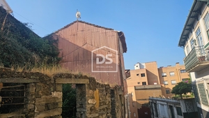 Moradia > T6 - Peso da Rgua, Peso da Rgua, Vila Real - Miniatura: 3/4