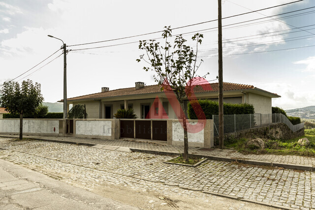 Moradia T4 em Guimarães