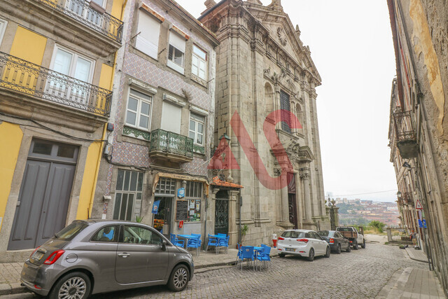 Prédio T0 em Porto