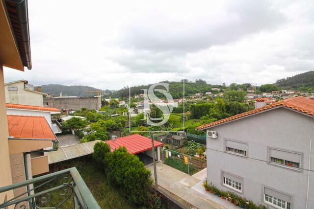 Moradia T4 em Guimar�es