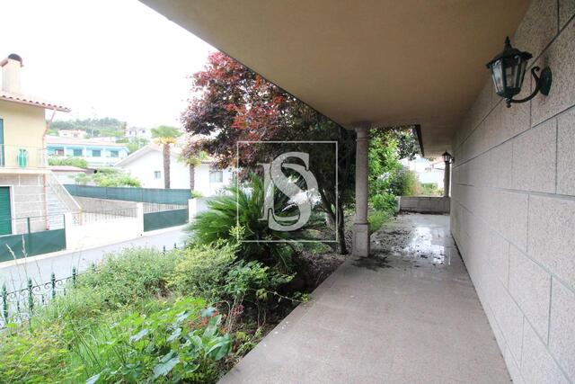 Moradia T4 em Guimar�es