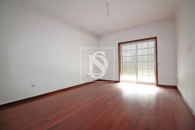 Moradia T5 em Cabeceiras de Basto