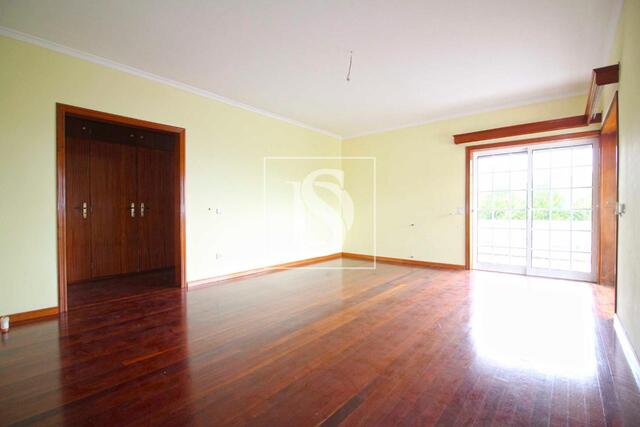 Moradia T5 em Cabeceiras de Basto