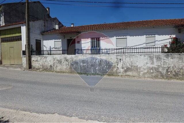 Moradia T4 em Alcanena