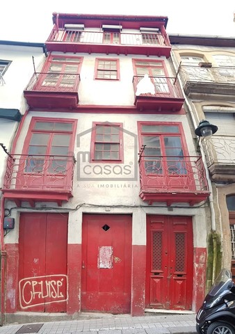 Prédio T4 em Porto