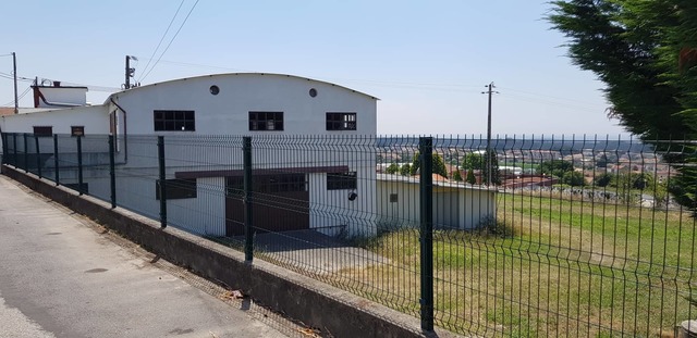 Armaz�m T0 em Albergaria-a-Velha