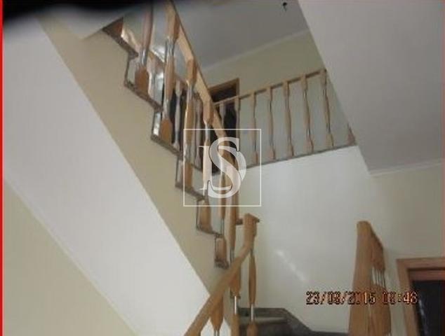 Moradia T5 em Alpiar�a