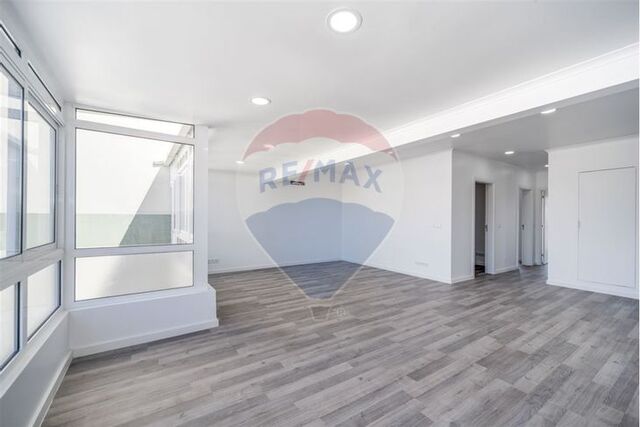 Apartamento T2 em Sintra