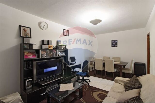 Apartamento T2 em Loures