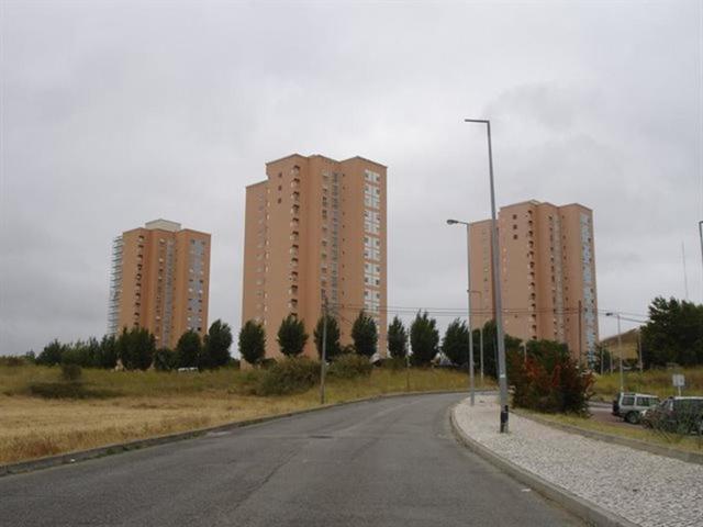 Garagem T0 em Loures