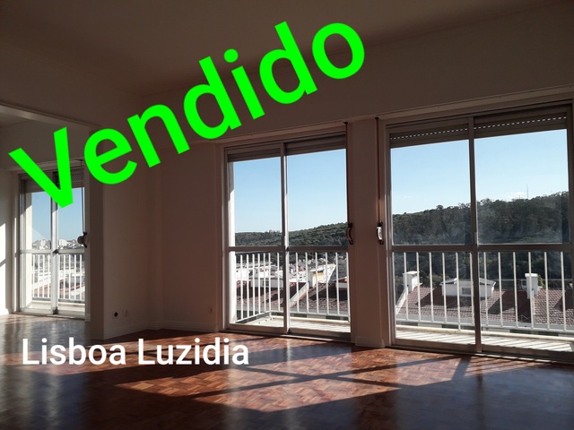 Apartamento T3 em Lisboa