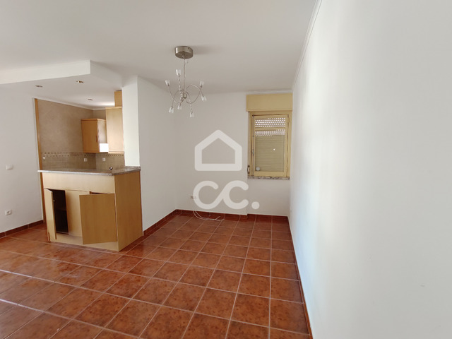 Apartamento T1 em Almada