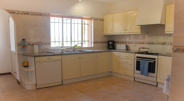 Moradia T5 em S�o Br�s de Alportel